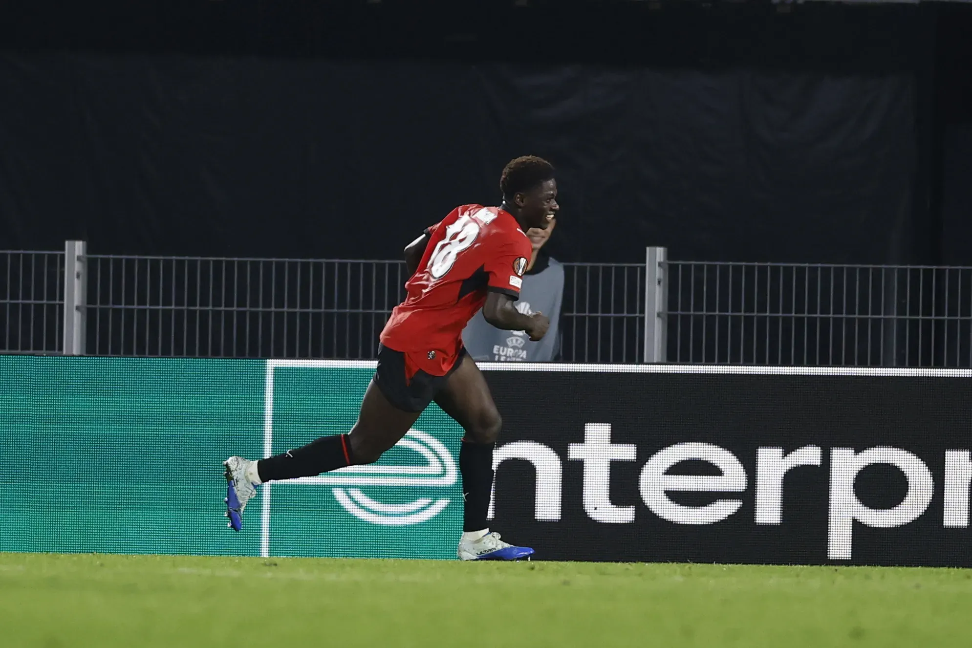 FC Porto observa lateral-esquerdo do Rennes